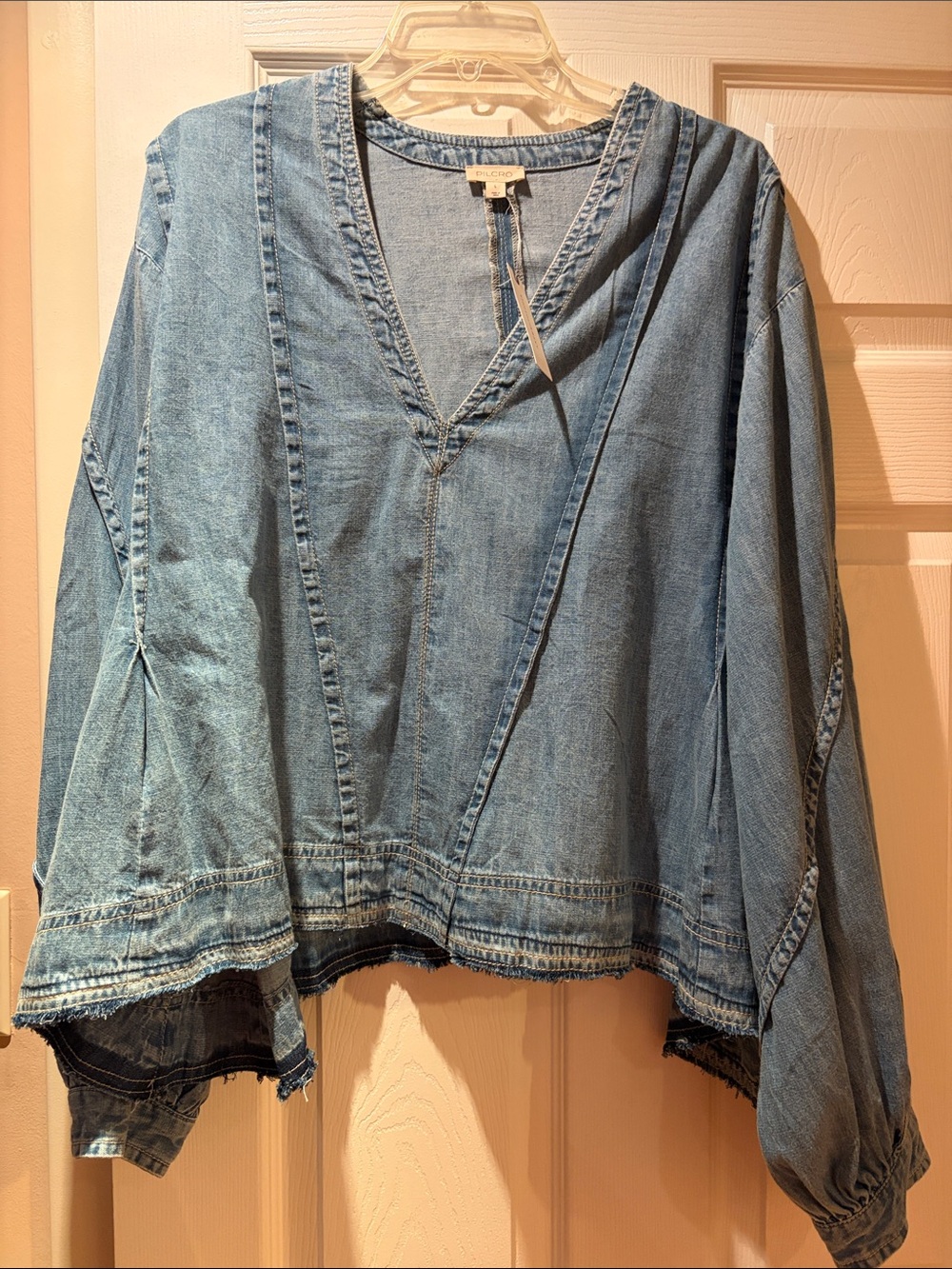 Light Wash Denim V-Neck Women's Top - Unbranded